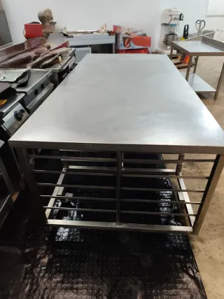 Mesa de trabajo inox,  250 ancho,120 fondo,91 alto