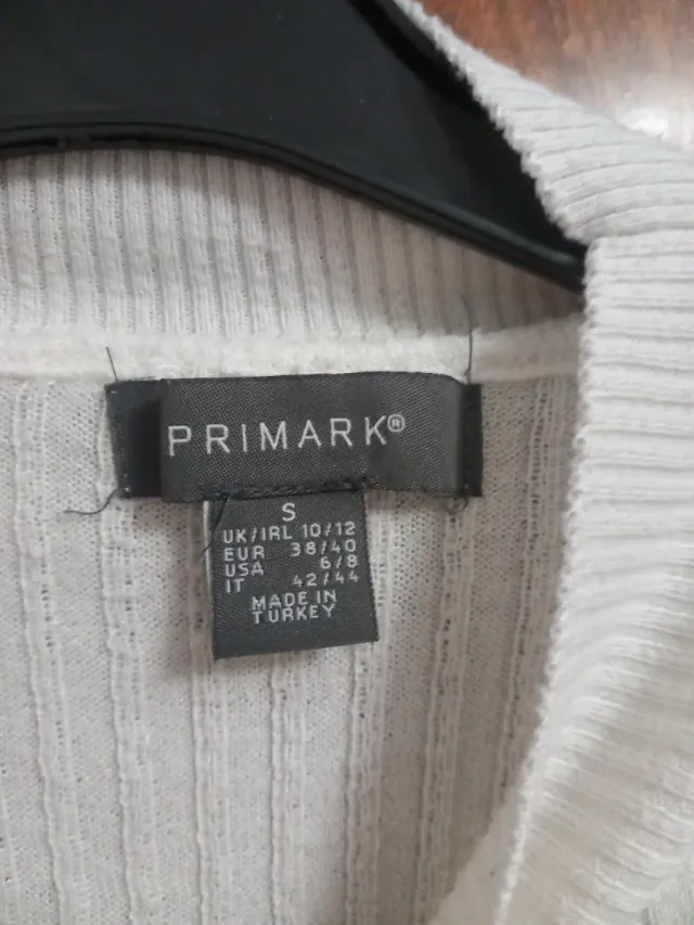 Jersey blanco cuello alto