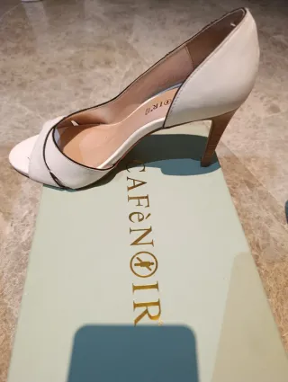 Zapatos de tacón Cafènoir blancos
