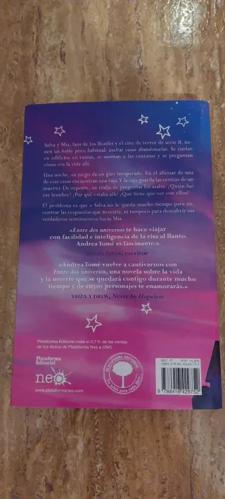 Entre dos universos.