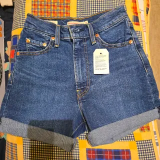Bermuda Levi's azul sin estrenar Talla 23