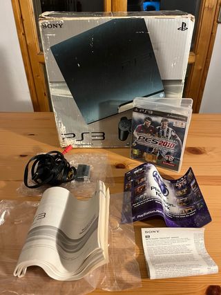 Sony PS3 Scatola + Cavi + PES 2010