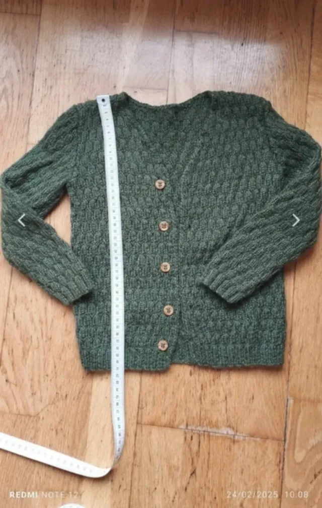 Chaqueta tejida a mano verde 5-6 años
