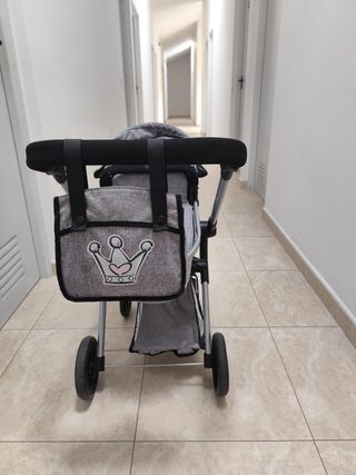 Carrello per bambole con borsa