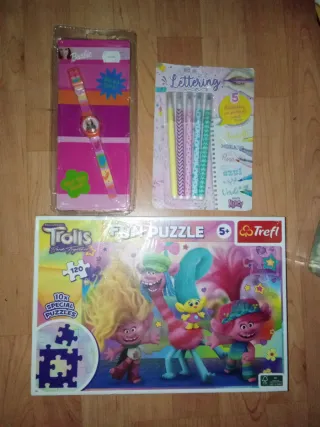 Lotto 3 nuovi giocattoli: Barbie, Trolls, Lettering