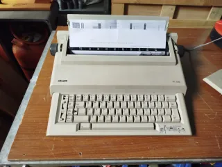 Máquina escribir Olivetti PT 505
