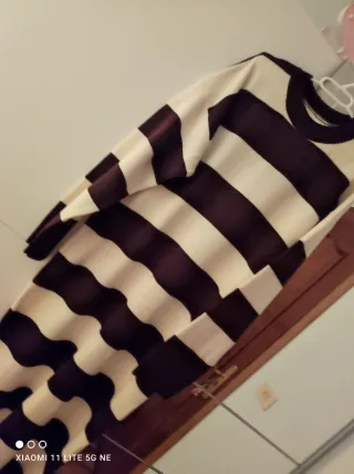Vestido de punto largo a rayas