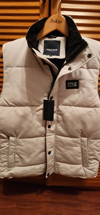 Chaleco Polo Club beige acolchado sin capucha 