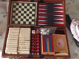 Maletín de juegos de mesa años 70