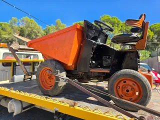 Dumper autocargable naranja