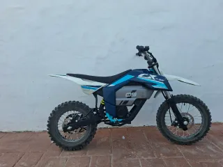 Moto Eléctrica CFMOTO CX-5E