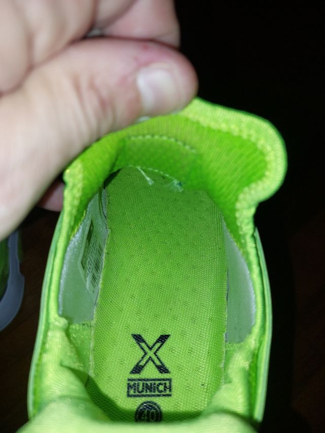 Munich donna 40  come nuove giallo