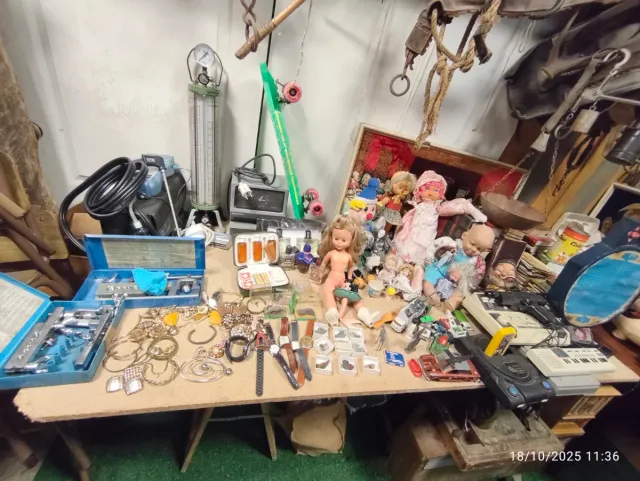 Lotto di oggetti vintage e da collezione