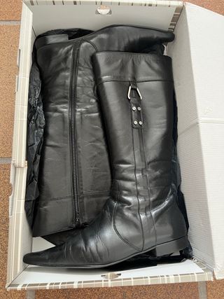 Botas de piel negras 