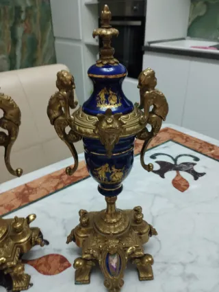 Coppia Soprammobili Vasi Blu Oro