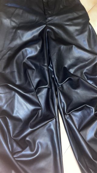 Pantaloni donna in ecopelle neri