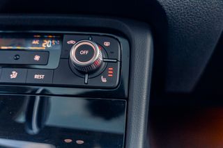 VW TOUAREG V6 - 2017 - 1 DUEÑO