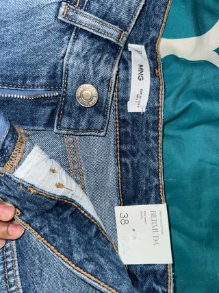 Bermudas vaqueras Mango
