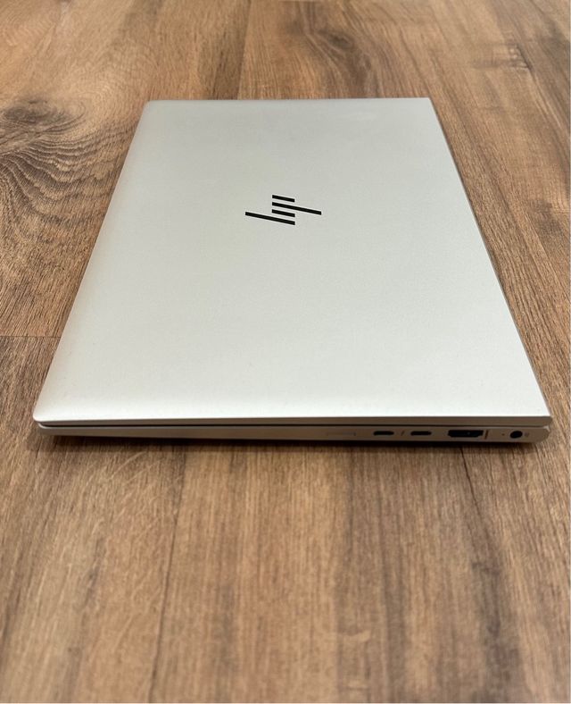 HP Elitebook 840 G8 (i5, TACTIL,
24gb, 256gb)