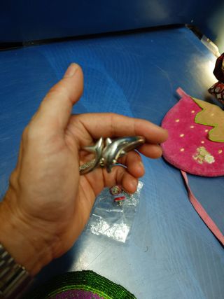 Juego, tres mini bolsos, cuaderno y bisutería