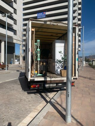 MUDANZA Y TRANSPORTE ECONÓMICO