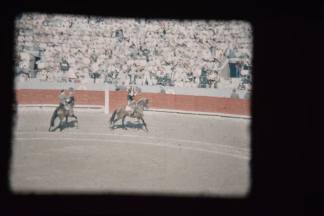 PELICULA AMATEUR 16MM - TOROS - CURSA DE BRAUS