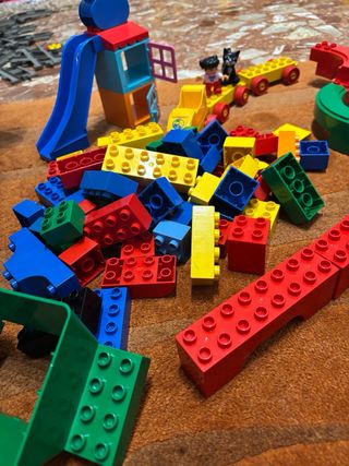 LEGO DUPLO - SET X 80 PEZZI - RAGAZZA E GATTO