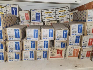 Cajas de tornillos GFD 8x25