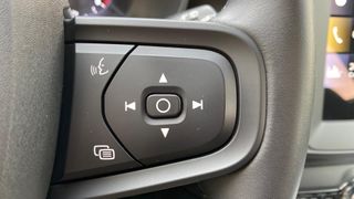 VOLVO VOLVO XC40 XC40 Momentum Core, T2 automático