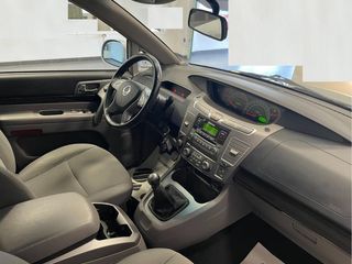 Ssangyong Rodius D22T 178cv Line