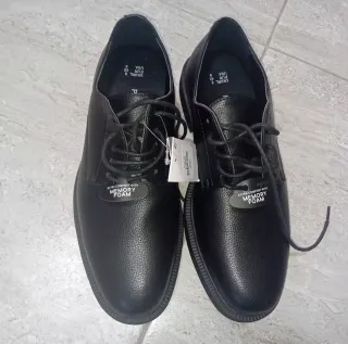 Scarpe eleganti per uomo o ragazzo