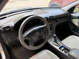 Mercedes-Benz Clase C 2003