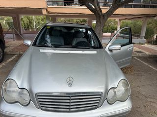 Mercedes-Benz Clase C 2003