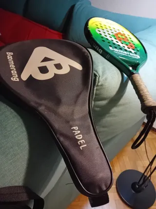 Raqueta de pádel Boomerang con funda