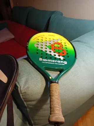 Raqueta de pádel Boomerang con funda