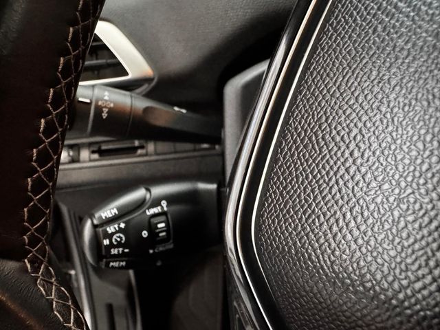 PEUGEOT 5008 Active 1.5L BlueHDi 96kW (130CV) S&S