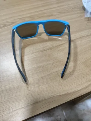 Gafas de sol polarizadas azules y negras