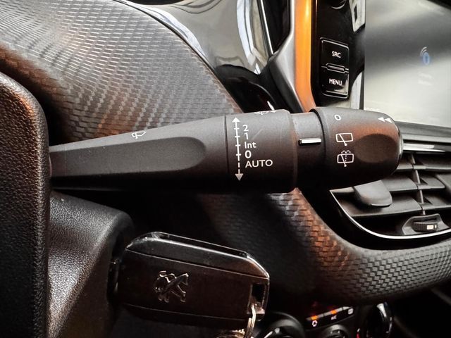 PEUGEOT 2008 Signature 1.2 PureTech 60KW (82CV)