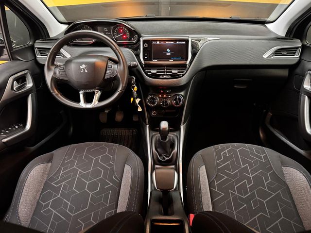 PEUGEOT 2008 Signature 1.2 PureTech 60KW (82CV)