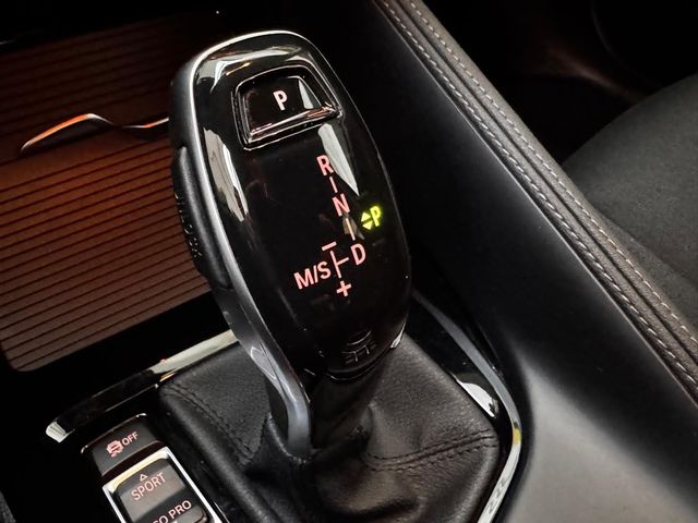 BMW X2 sDrive18d Business Auto