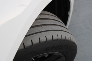 TOYOTA Corolla 1.8 125H ACTIVE TECH E-CVT