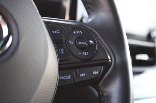 TOYOTA Corolla 1.8 125H ACTIVE TECH E-CVT