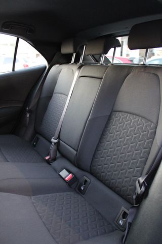 TOYOTA Corolla 1.8 125H ACTIVE TECH E-CVT