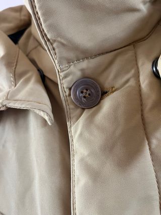 Cappotto Giallo con Cappuccio