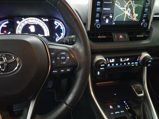 Toyota Rav4 2.5l 220H Advance