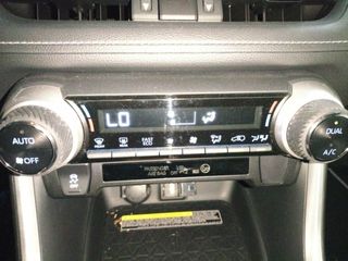 Toyota Rav4 2.5l 220H Advance