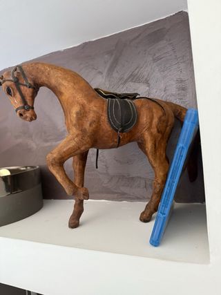 Cavalli in cuoio artigianali