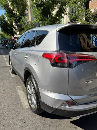 Toyota RAV4 2017