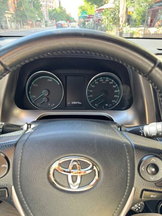 Toyota RAV4 2017