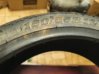 Neumático Slick 100